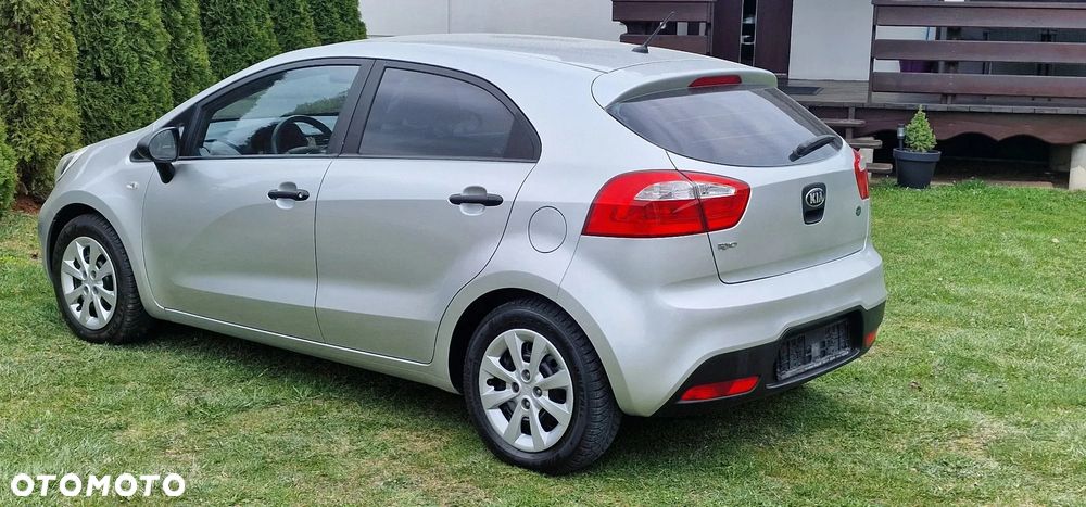 Kia Rio 1.2 Dream-Team Edition - 12