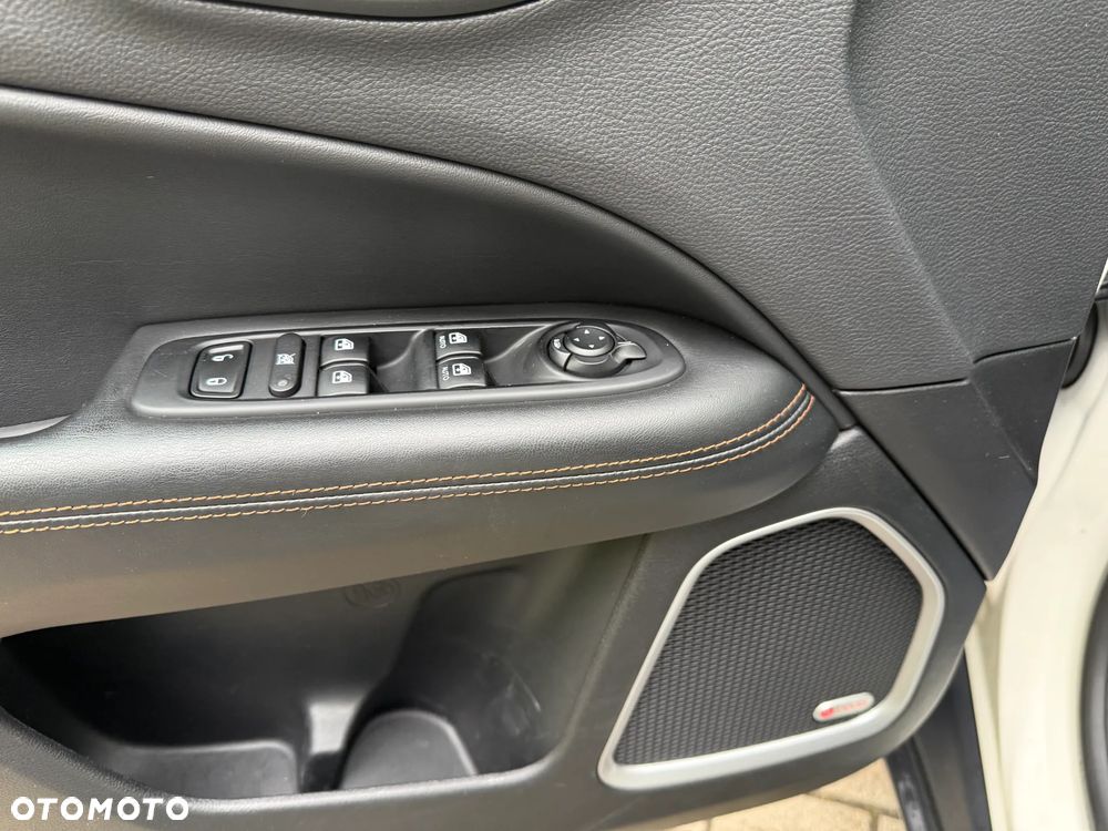 Jeep Compass - 28