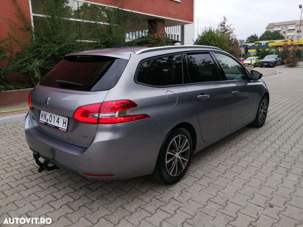 Peugeot 308 - 3