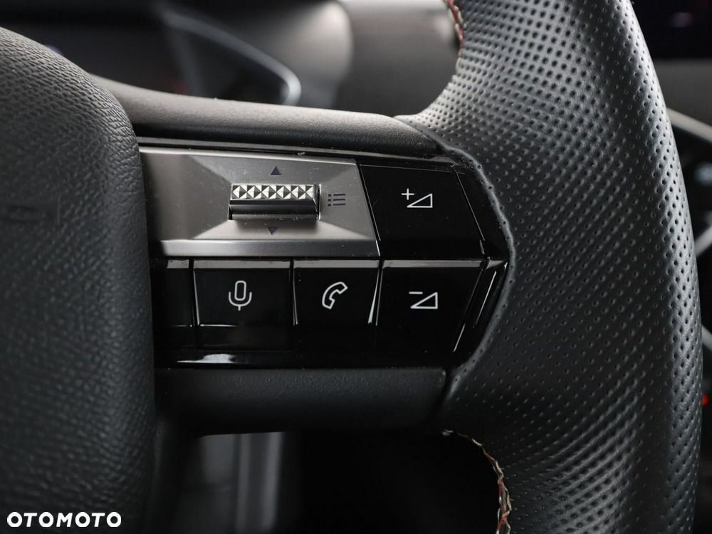DS Automobiles DS 3 Crossback PureTech 100 Performance Line - 31