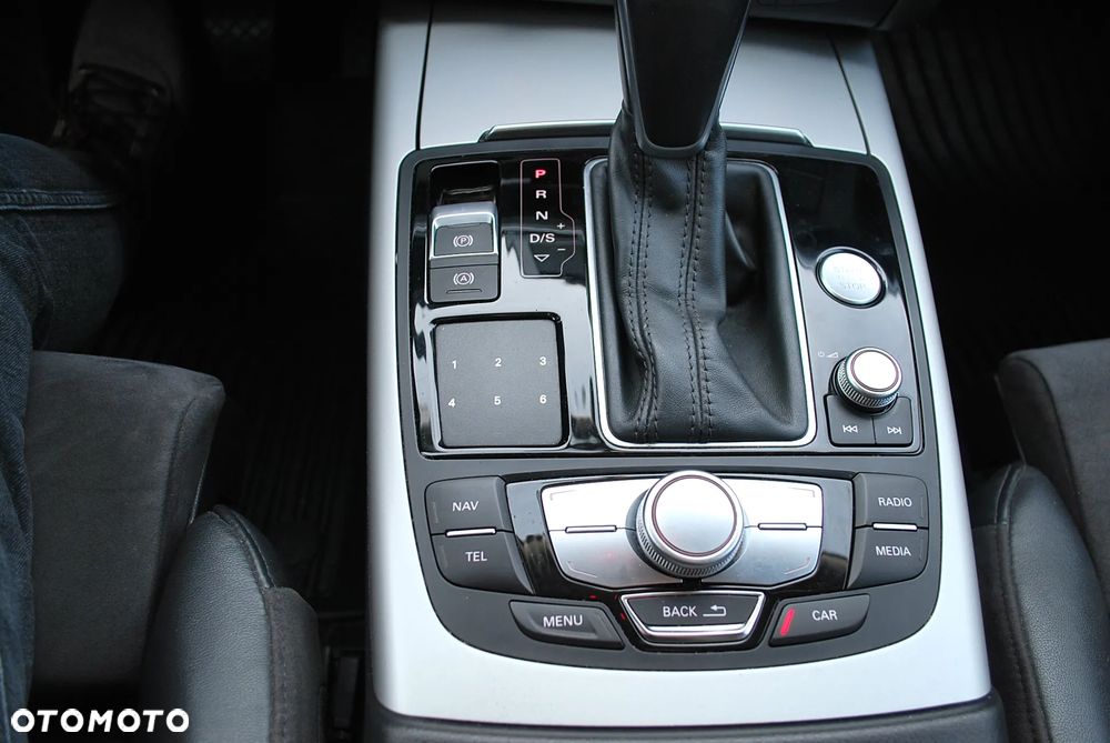 Audi A6 Avant 3.0 TDI quattro S tronic - 27