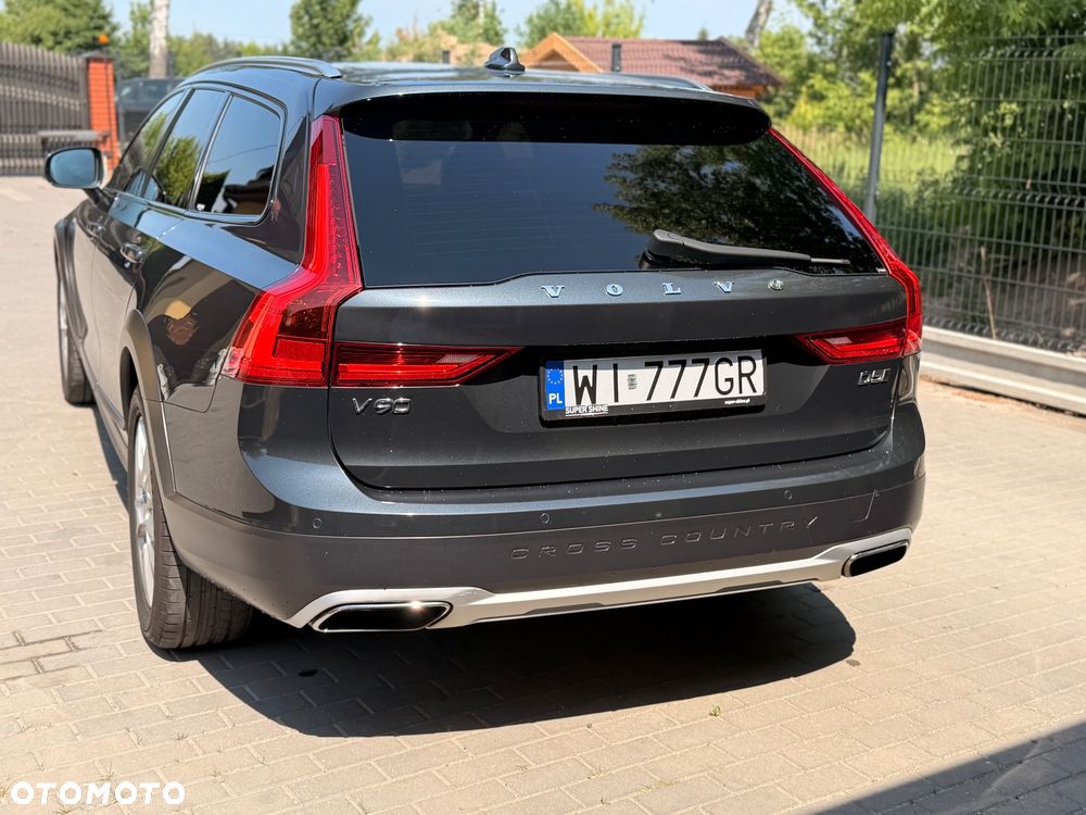 Volvo V90 Cross Country D5 AWD - 21