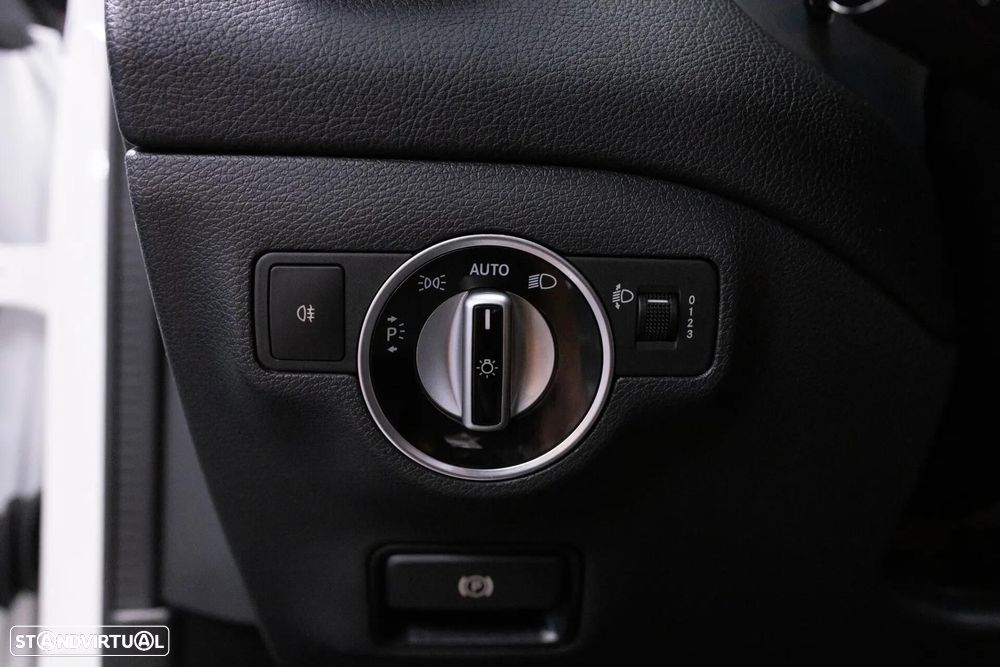 Mercedes-Benz GLA 180 - 26