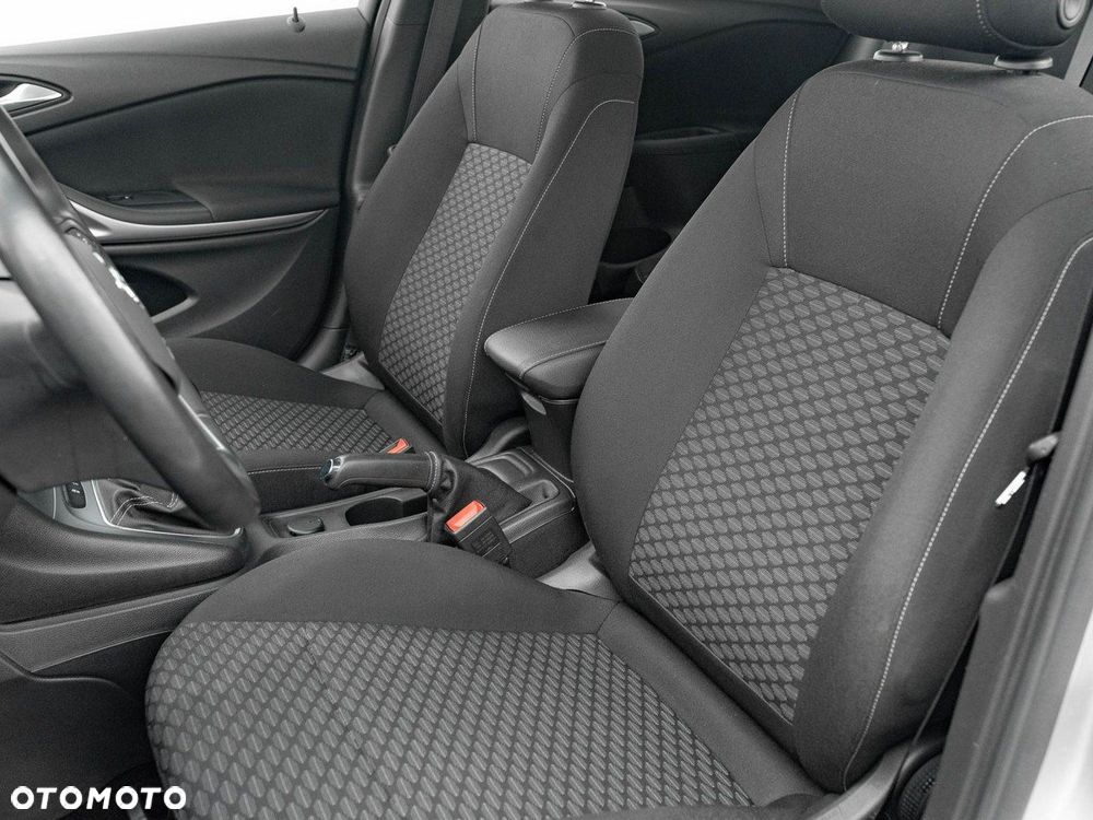 Opel Astra 1.2 T Edition S&S - 13