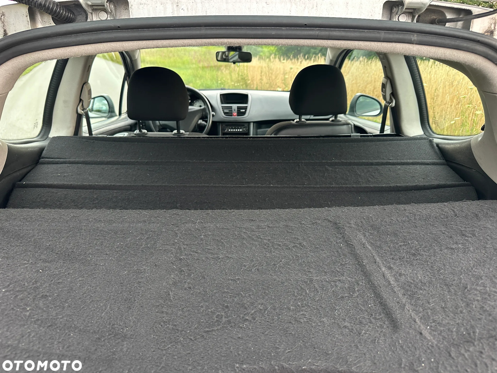 Peugeot 207 1.4 HDi Trendy - 9