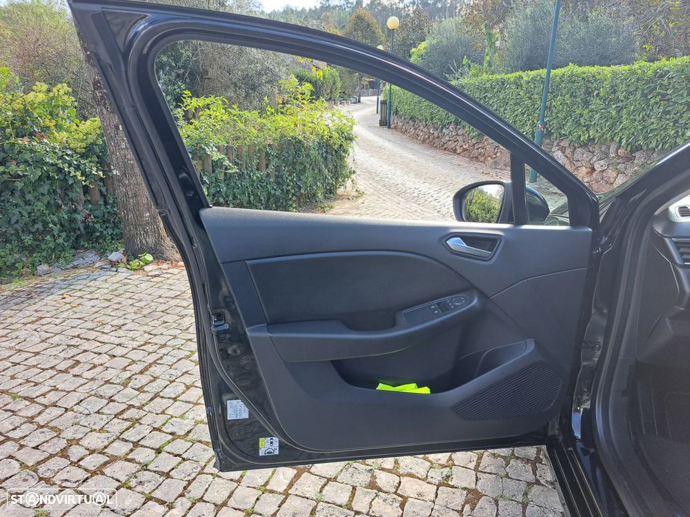 Renault Clio 1.0 TCe Exclusive - 18