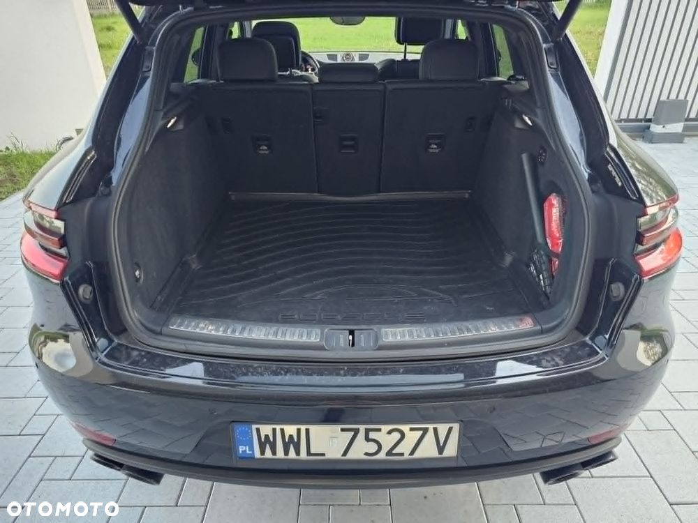 Porsche Macan Turbo PDK - 31