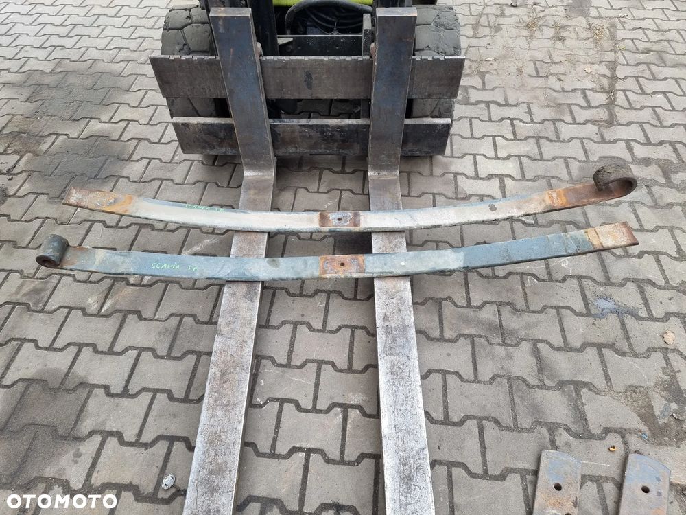 RESOR PRZÓD 3 PIÓRA LAGA - 1