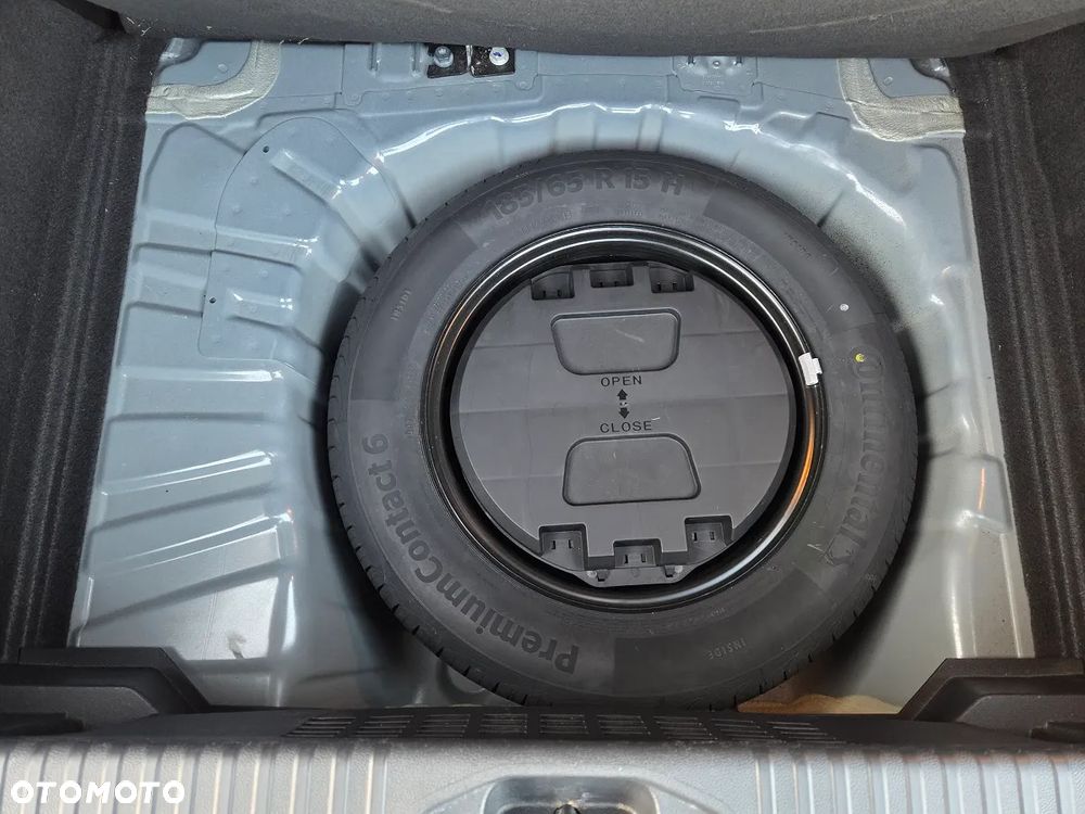 Renault Clio TCe 100 INTENS - 12