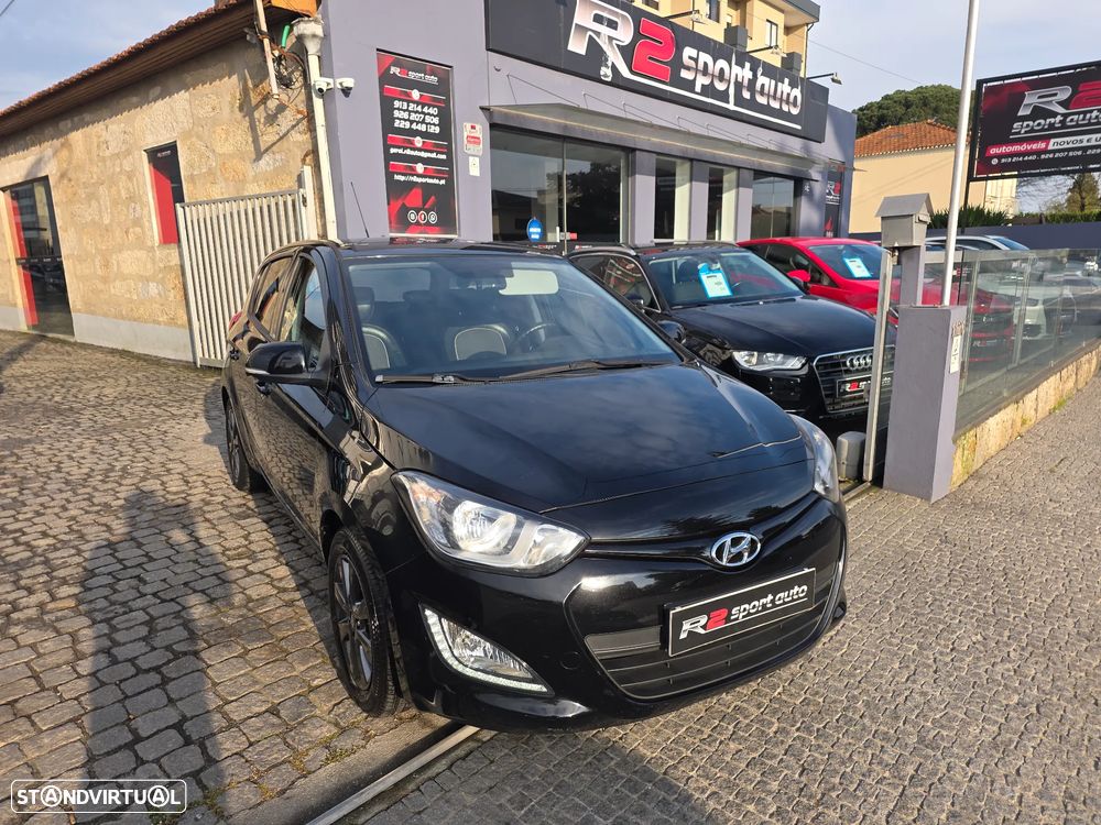 Hyundai i20 1.2 GO! Plus - 1