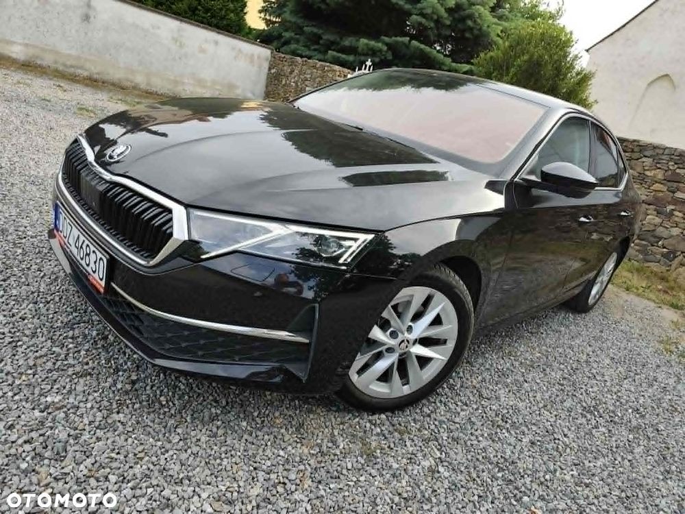 Skoda Octavia 2.0 TDI Sportline Tech DSG - 2