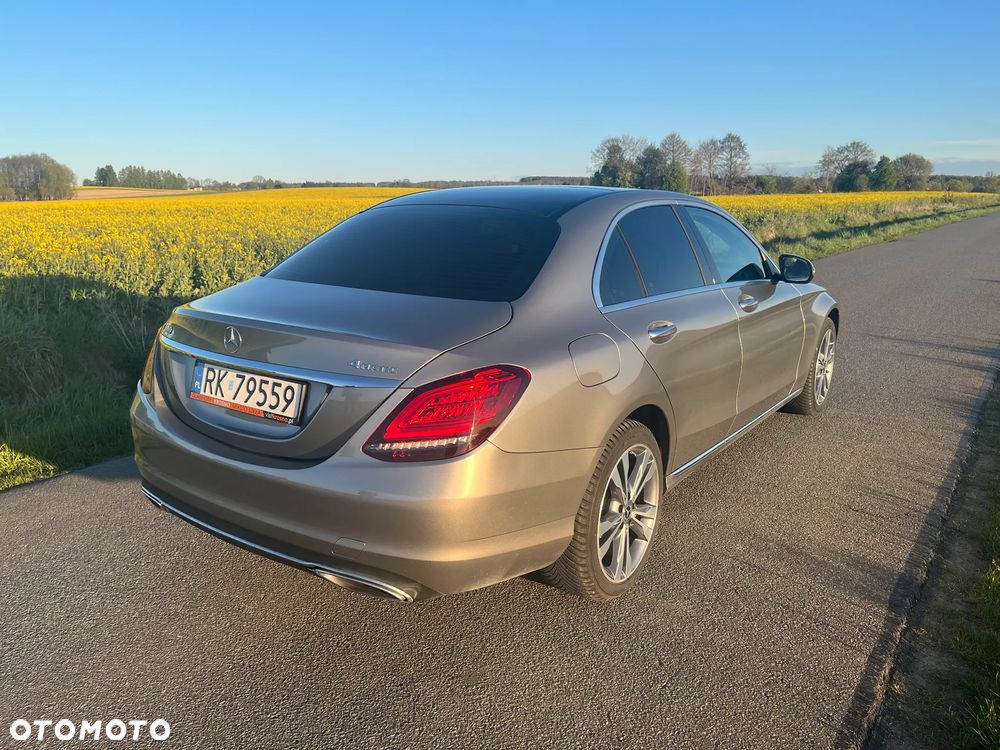 Mercedes-Benz Klasa C 300 4Matic 9G-TRONIC Avantgarde - 7