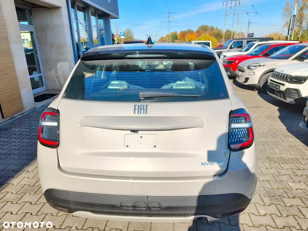 Fiat 600 1.2 Turbo Hybrid eDCT - 5