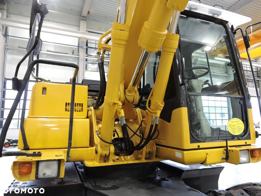 Komatsu PW130 - 27