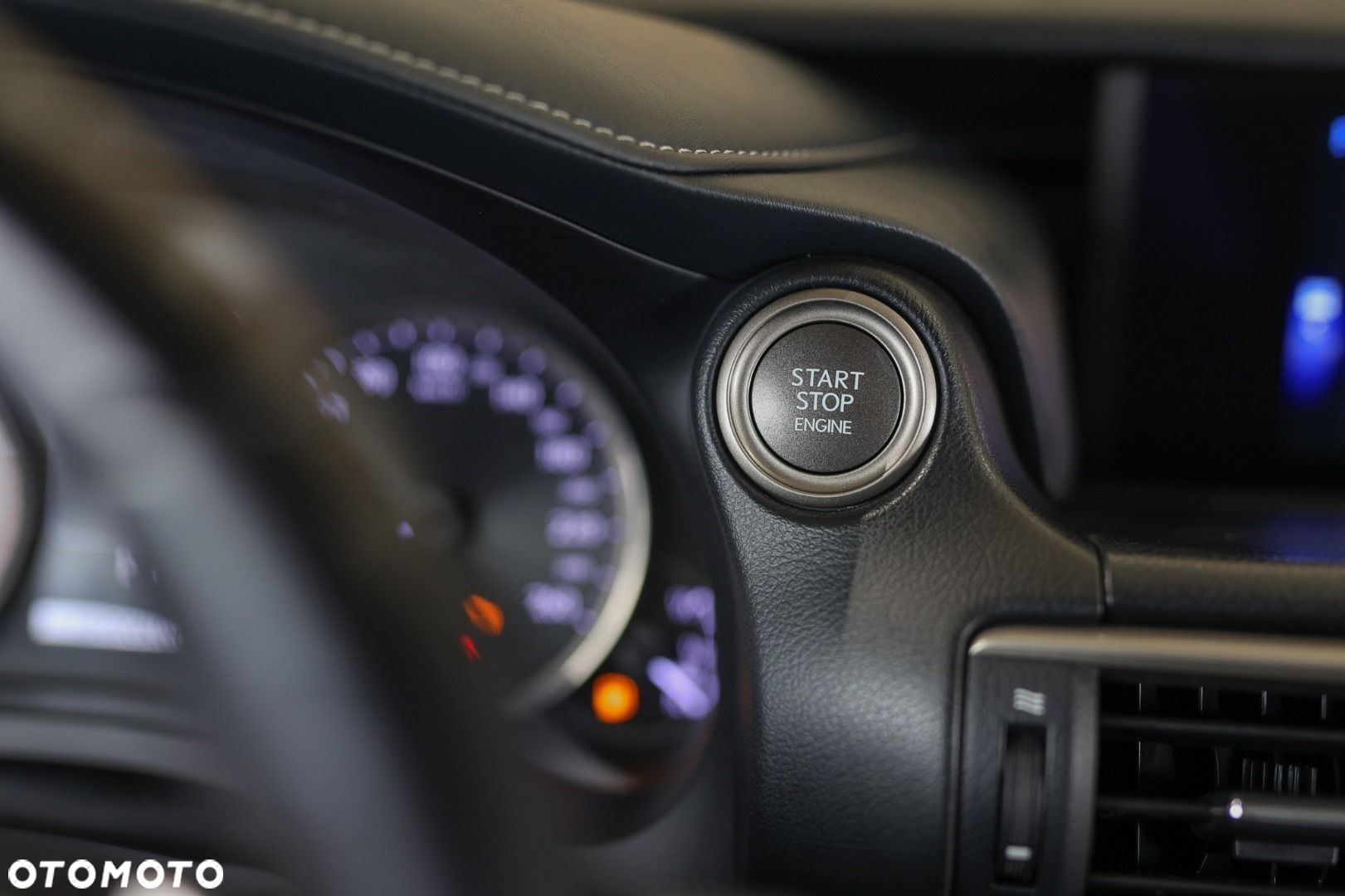 Lexus IS - 20