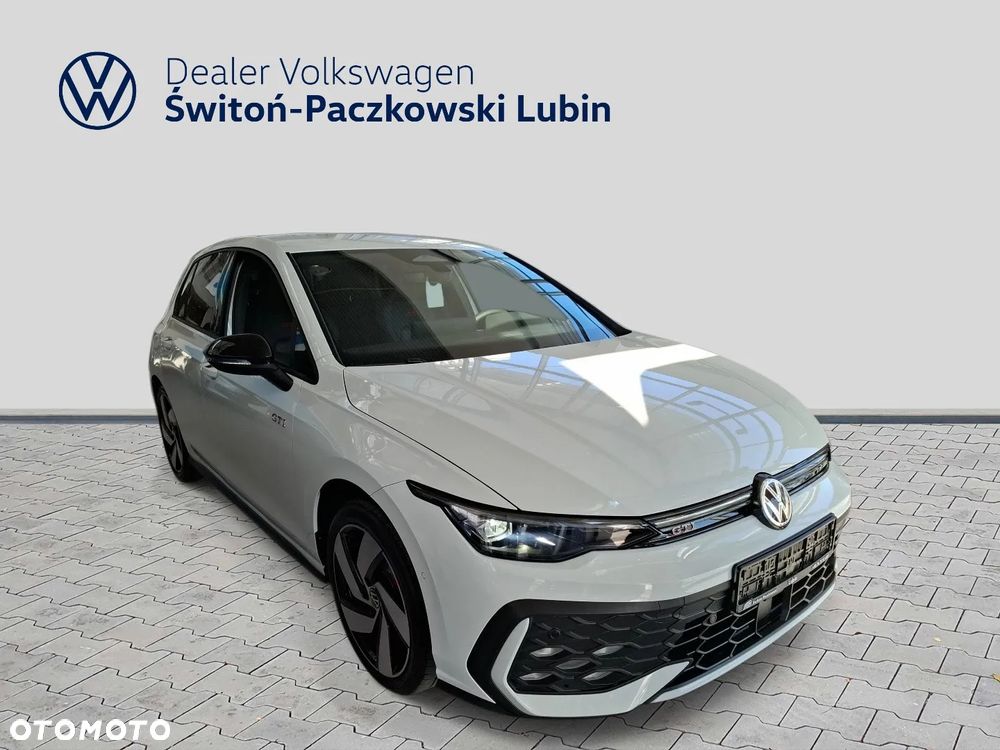 Volkswagen Golf - 5
