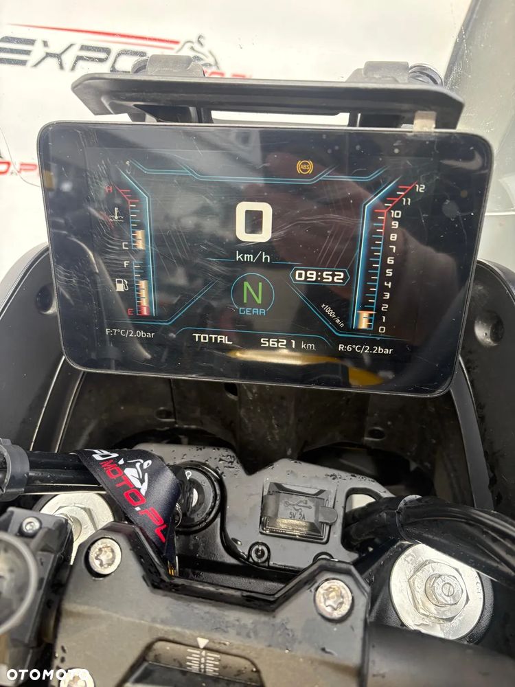 QJMOTOR SVT 650 - 6
