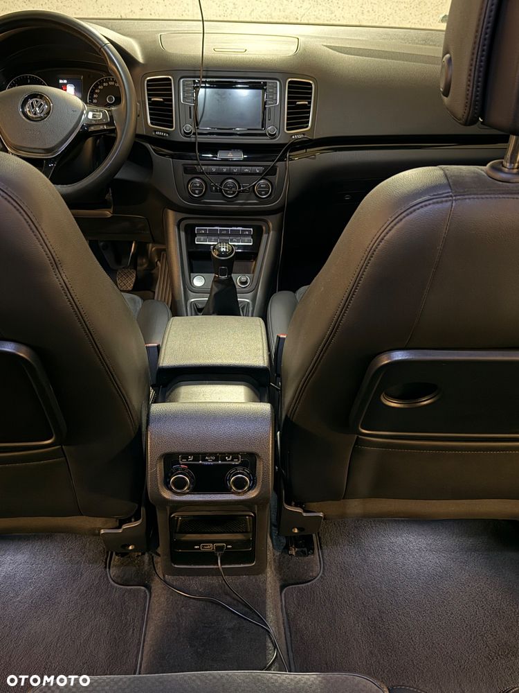 Volkswagen Sharan 2.0 TDI BMT Highline - 14