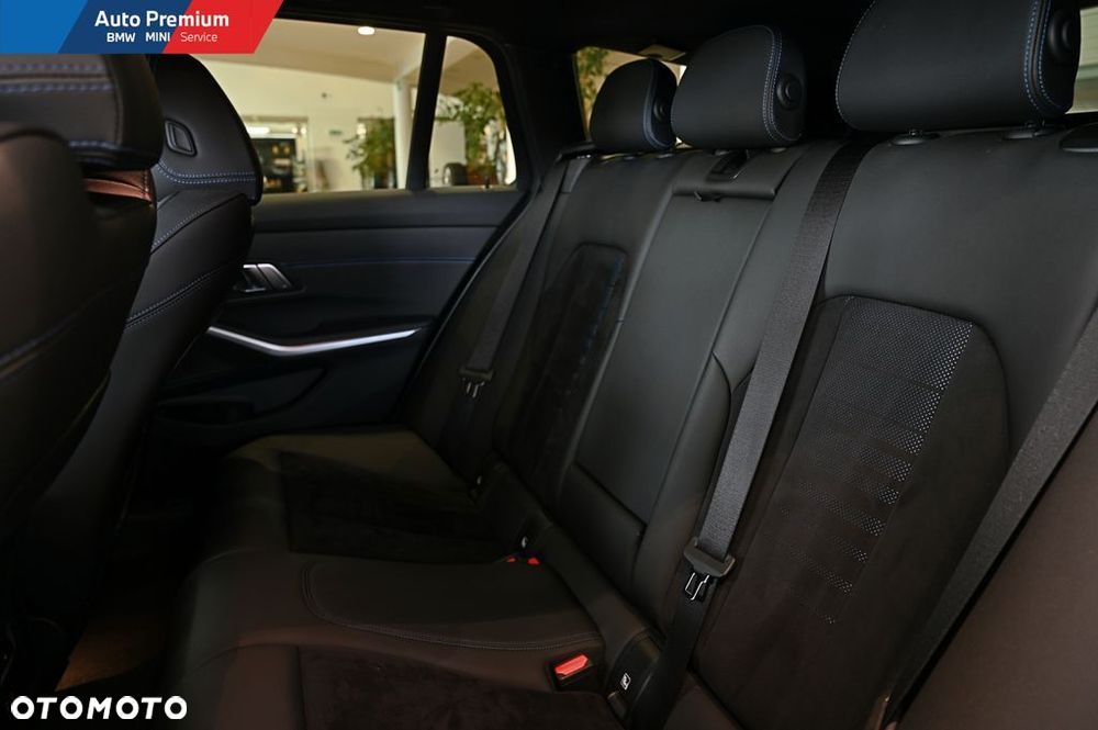 BMW Seria 3 318d mHEV M Sport - 12