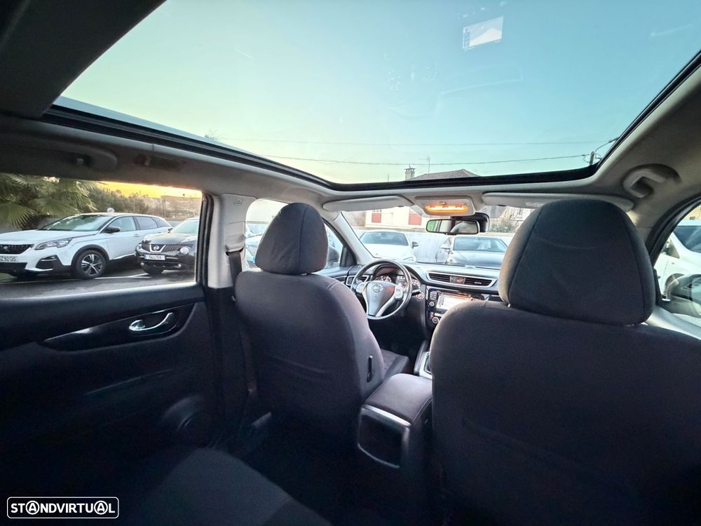 Nissan Qashqai 1.5 dCi N-Connecta - 31