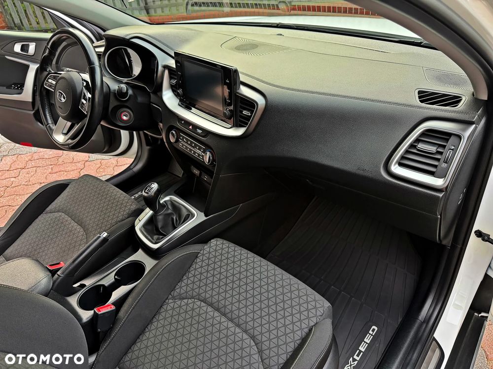 Kia XCeed 1.4 T-GDI M - 20