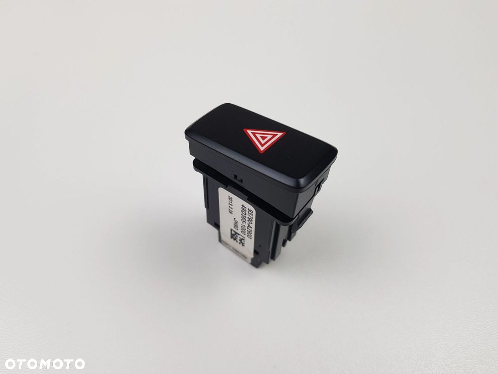 Przełącznik Przycisk Włącznik świateł awaryjnych Kia Ceed II 93790-A2900 - 2