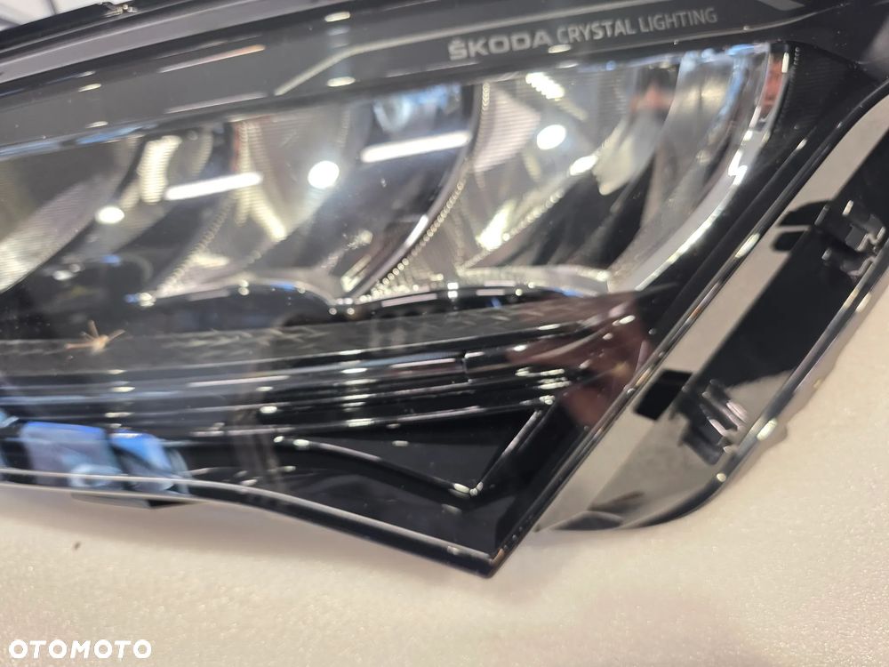 SKODA ENYAQ 5LB LEWA LAMPA FULL LED CRYSTAL LIGHTING , NR 5LB941015 , NR AUKCJI LPP230 - 4
