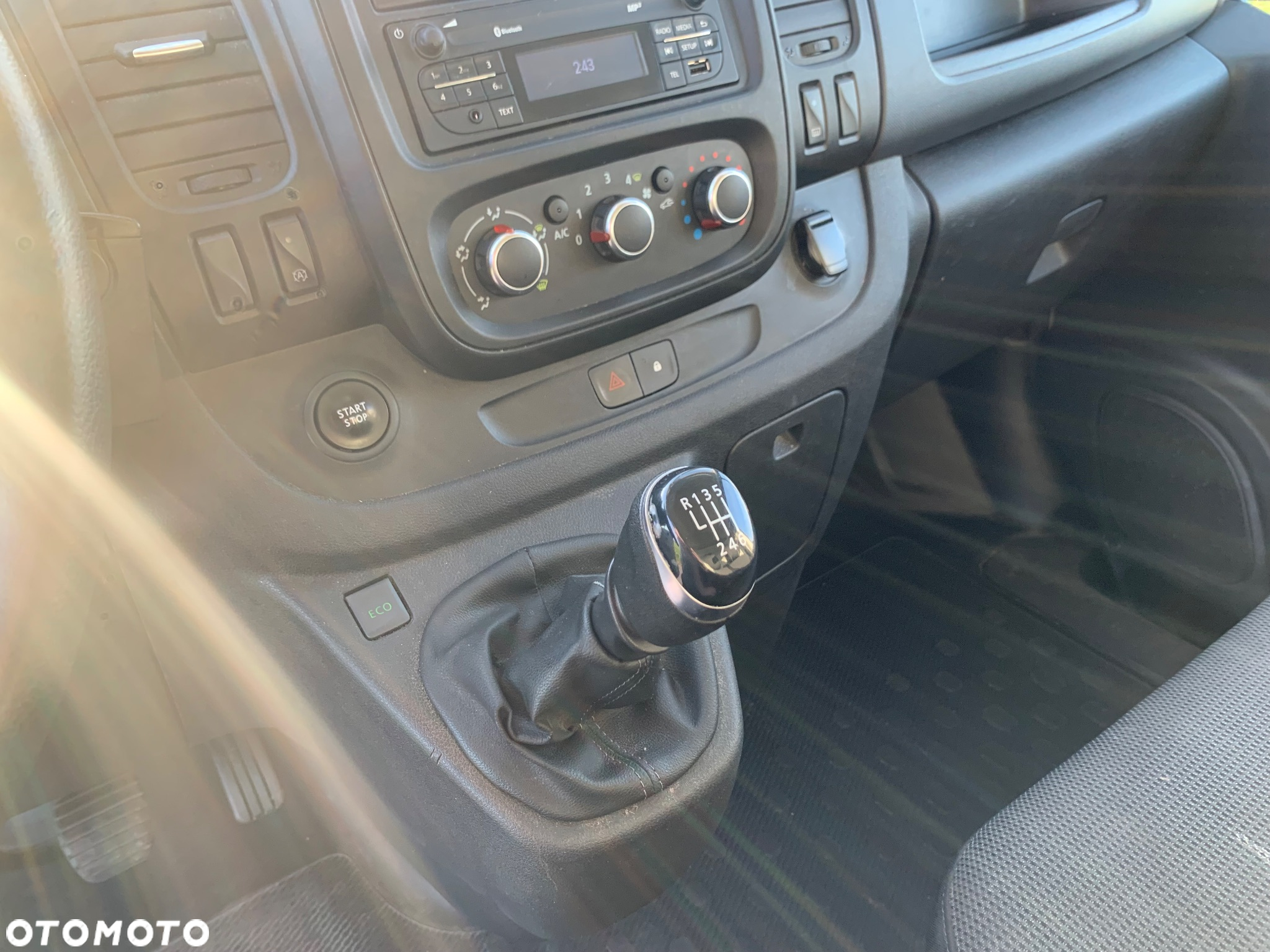 Renault Trafic - 16