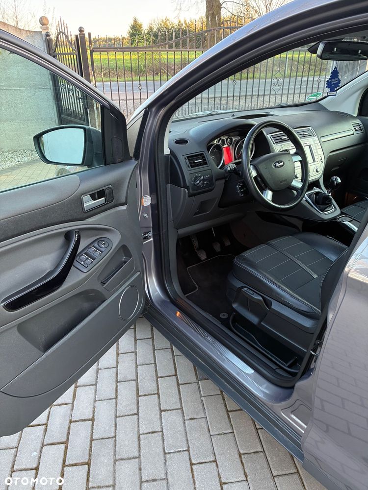 Ford Kuga 2.0 TDCi 4x4 Titanium - 7