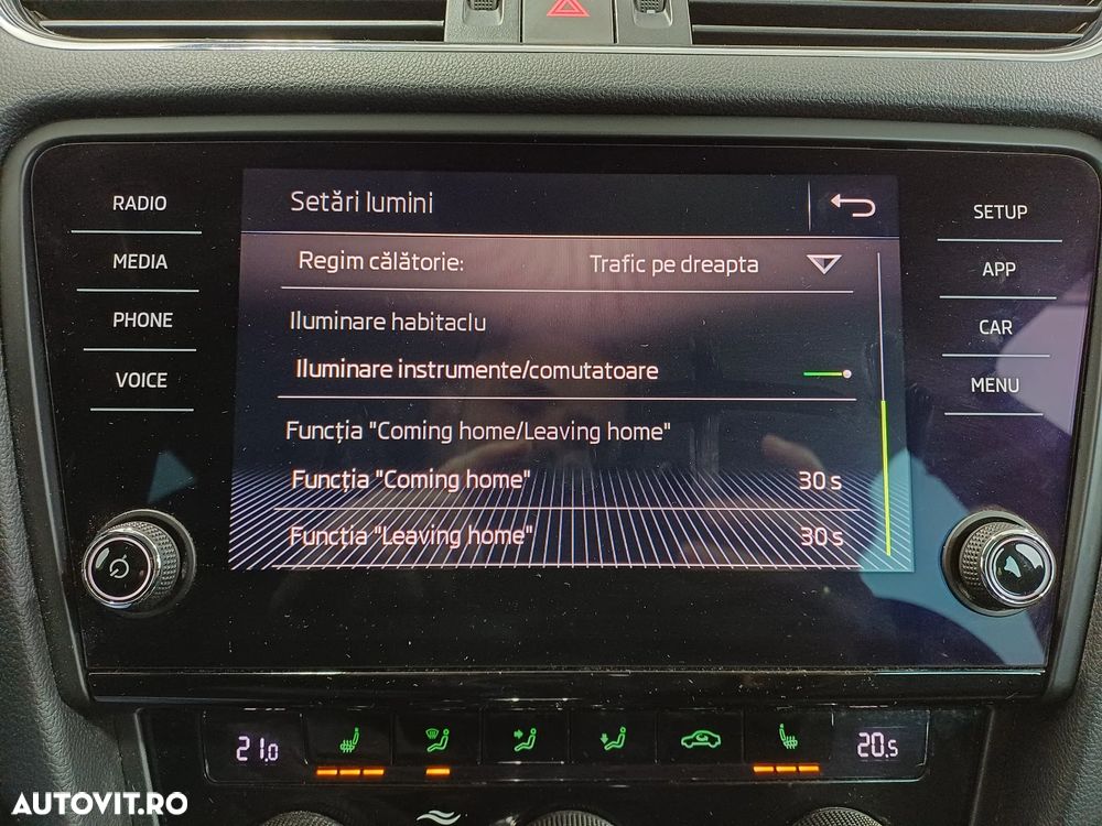 Skoda Octavia Combi Diesel 2.0 TDI DSG Style - 25