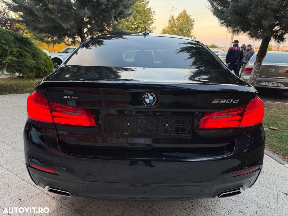 BMW Seria 5 520d xDrive Aut. M Sport Edition - 35