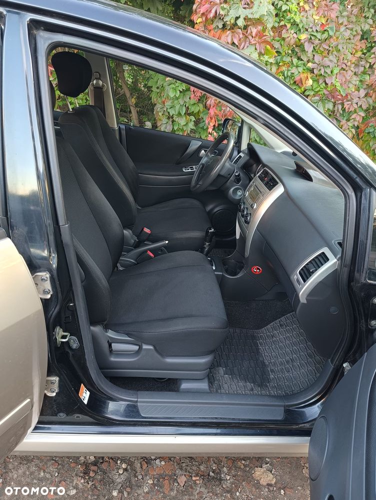 Suzuki Liana - 9