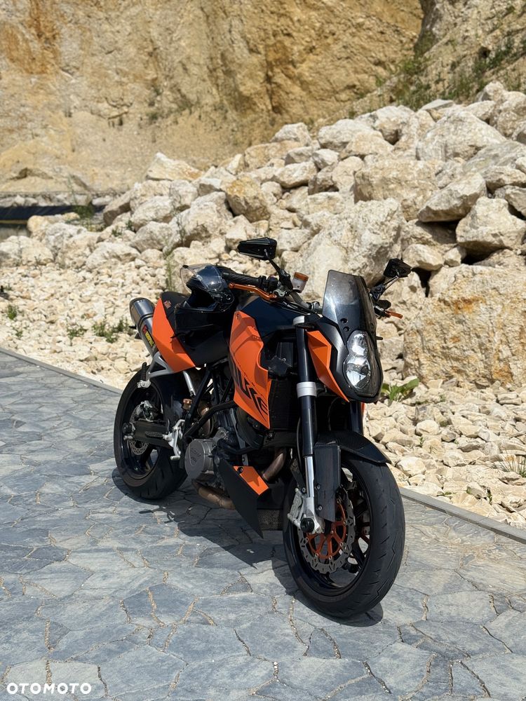 KTM Super Duke - 11