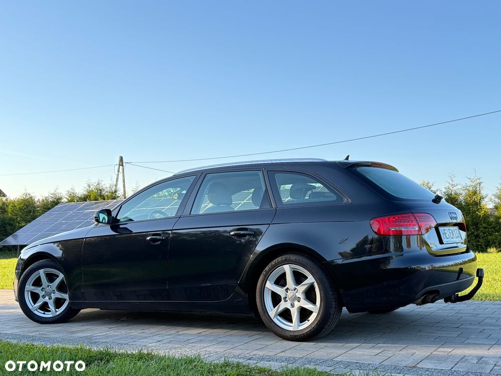 Audi A4 Avant - 11