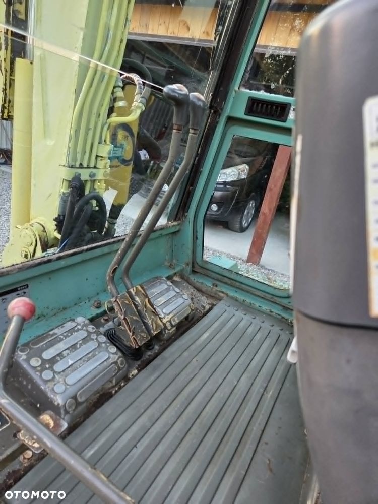 Yanmar B25V - 9