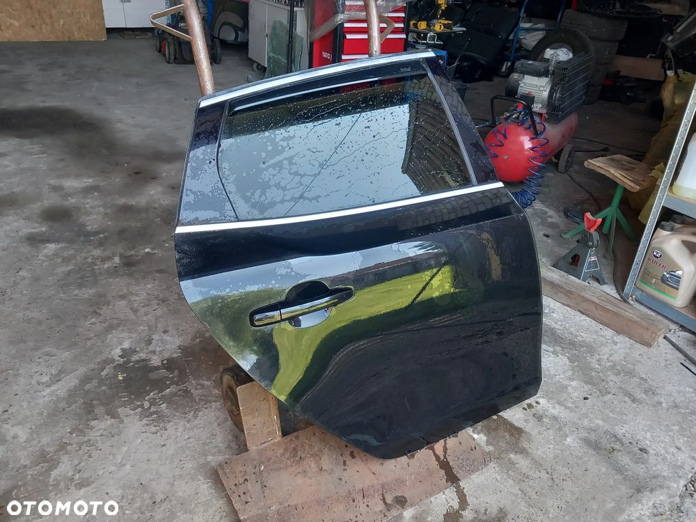 VOLVO V40 II drzwi prawe prawy tył tylnie  kompletne kolor 452 - 2