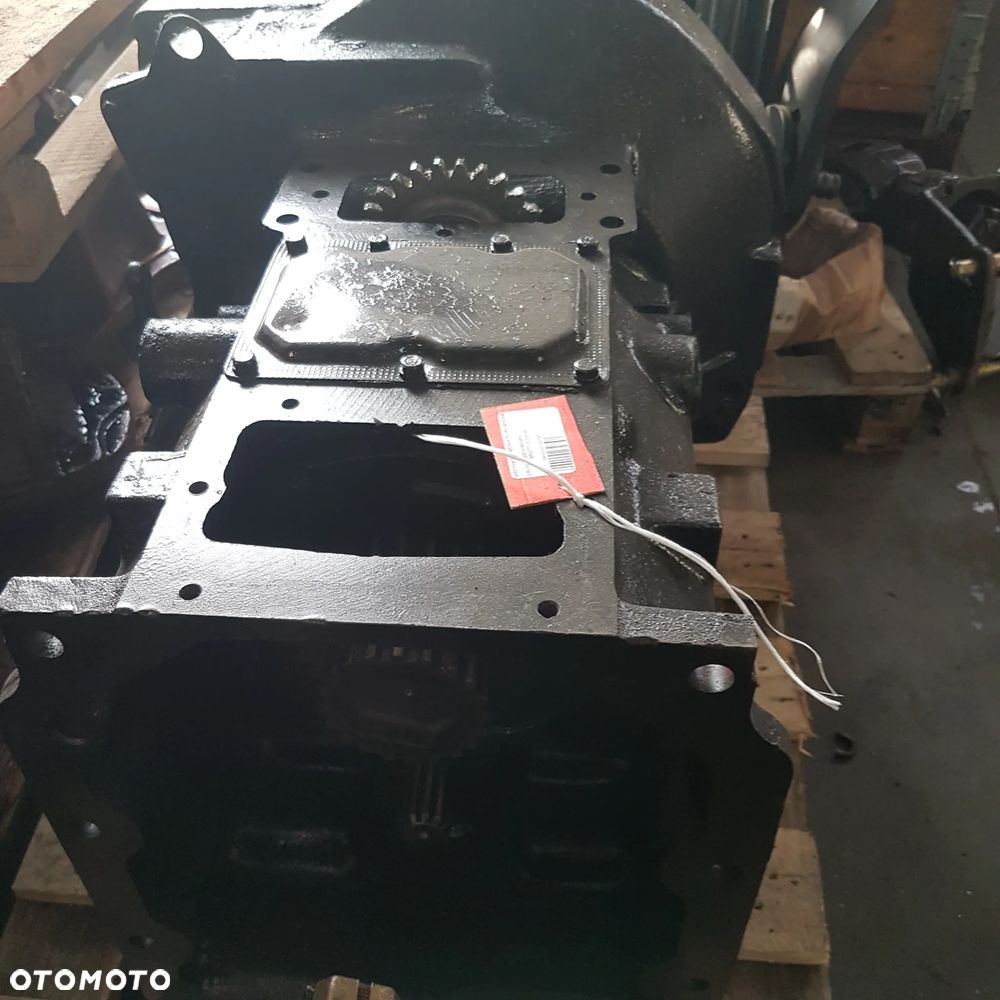 Skrzynia pośrednia - 4