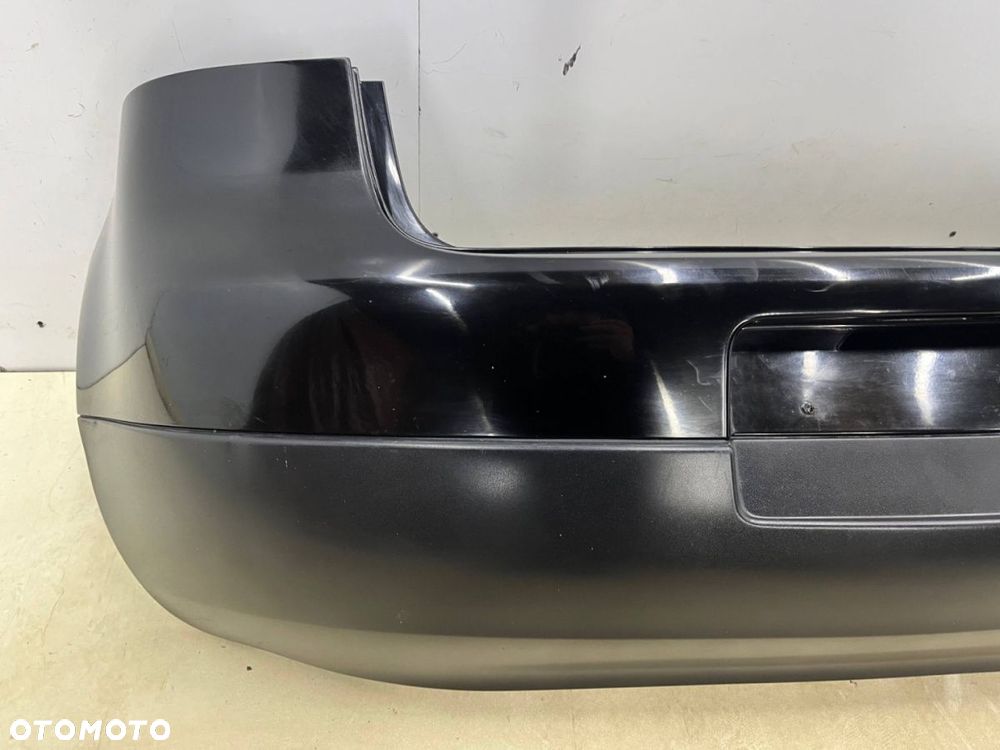 Zderzak tylny Vw Golf V 5 03-09r. tył czarny ślizgi - 4