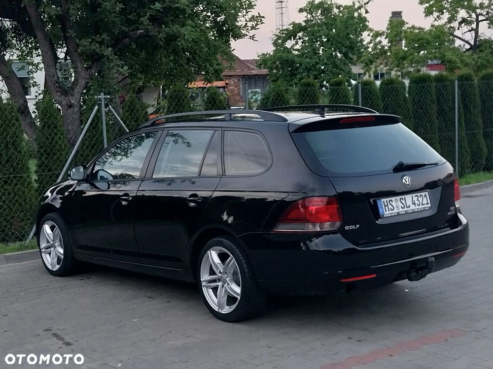 Volkswagen Golf 1.6 TDI DPF Highline - 4