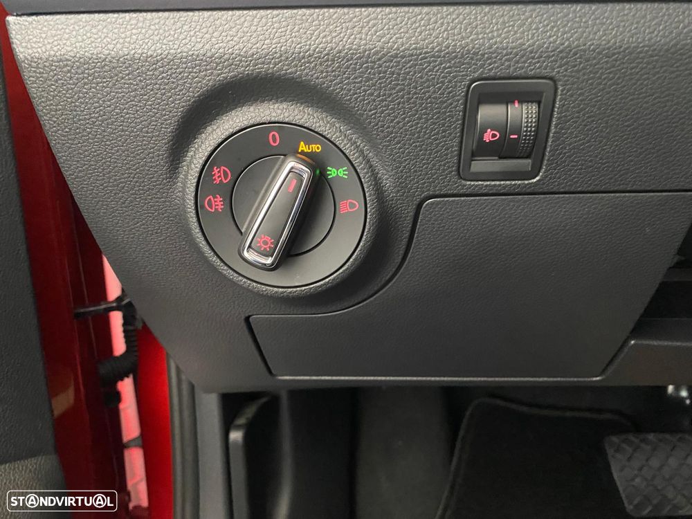 SEAT Arona 1.0 TSI Xcellence DSG - 10