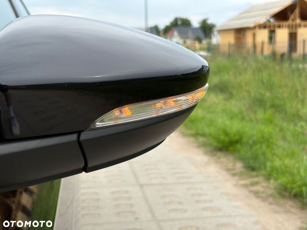 Volkswagen Passat 2.0 TDI BlueMotion Technology Highline - 8
