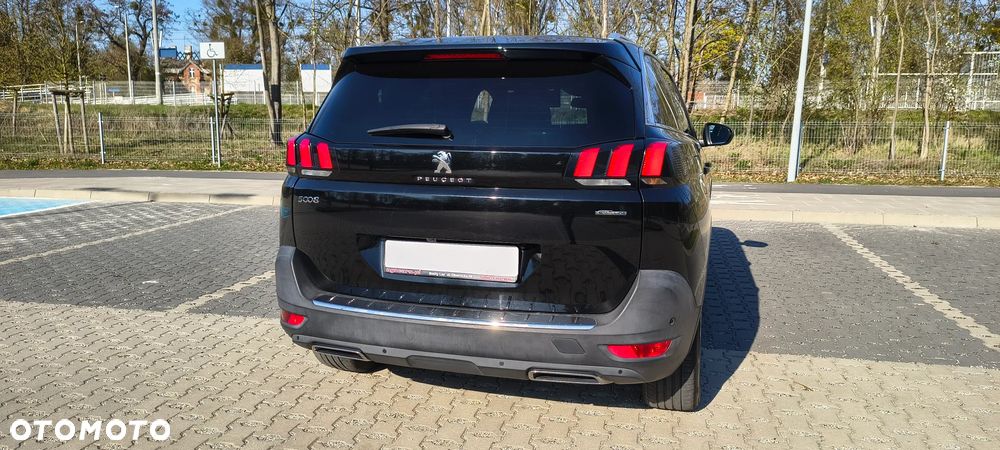 Peugeot 5008 - 5
