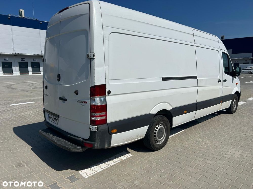 Mercedes-Benz Sprinter - 3