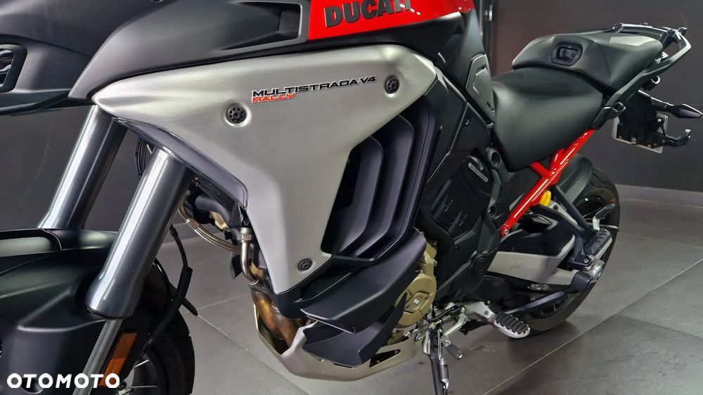 Ducati Multistrada - 12
