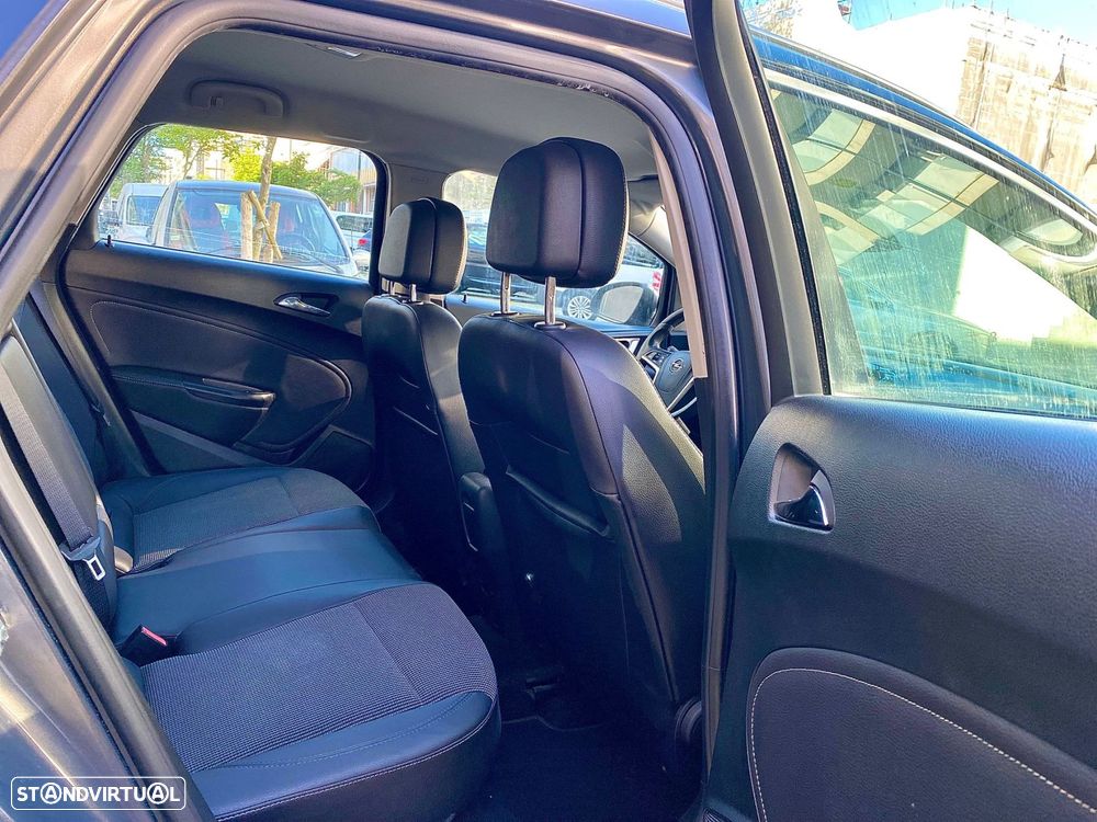 Opel Astra Sports Tourer 1.7 CDTi Cosmo S/S - 24