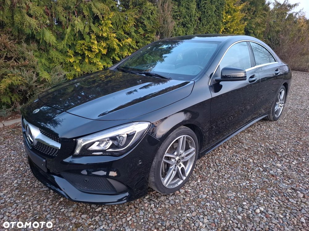 Mercedes-Benz CLA 180 7G-DCT AMG Line - 5