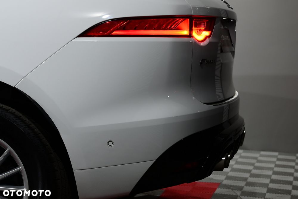 Jaguar F-Pace - 37