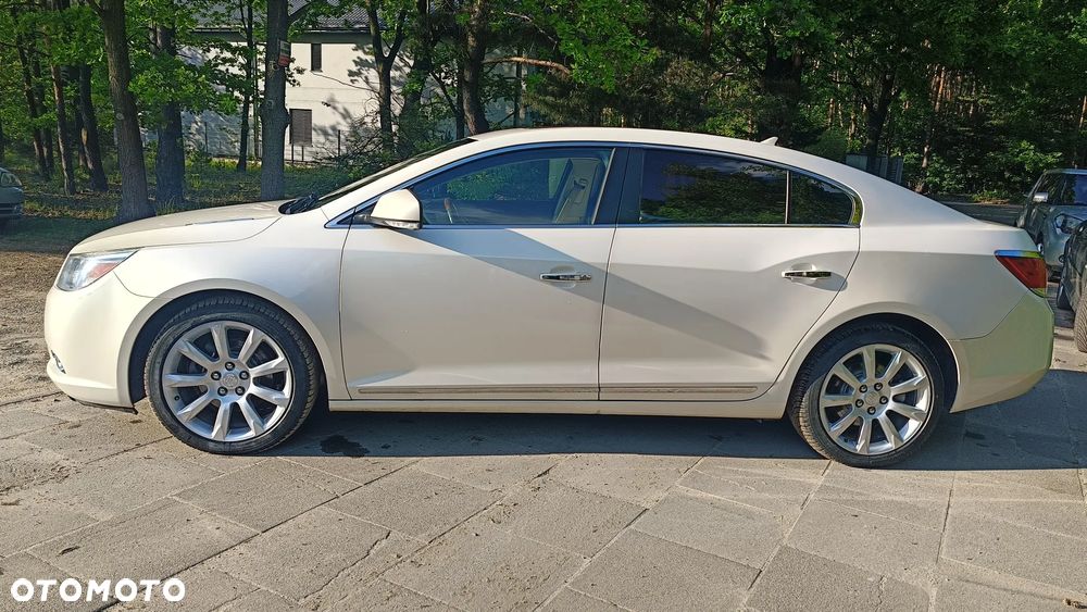 Buick Lacrosse - 19