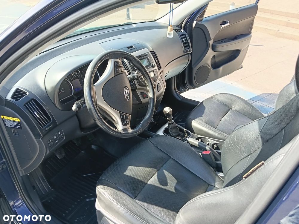 Hyundai i30 2.0 Premium - 15