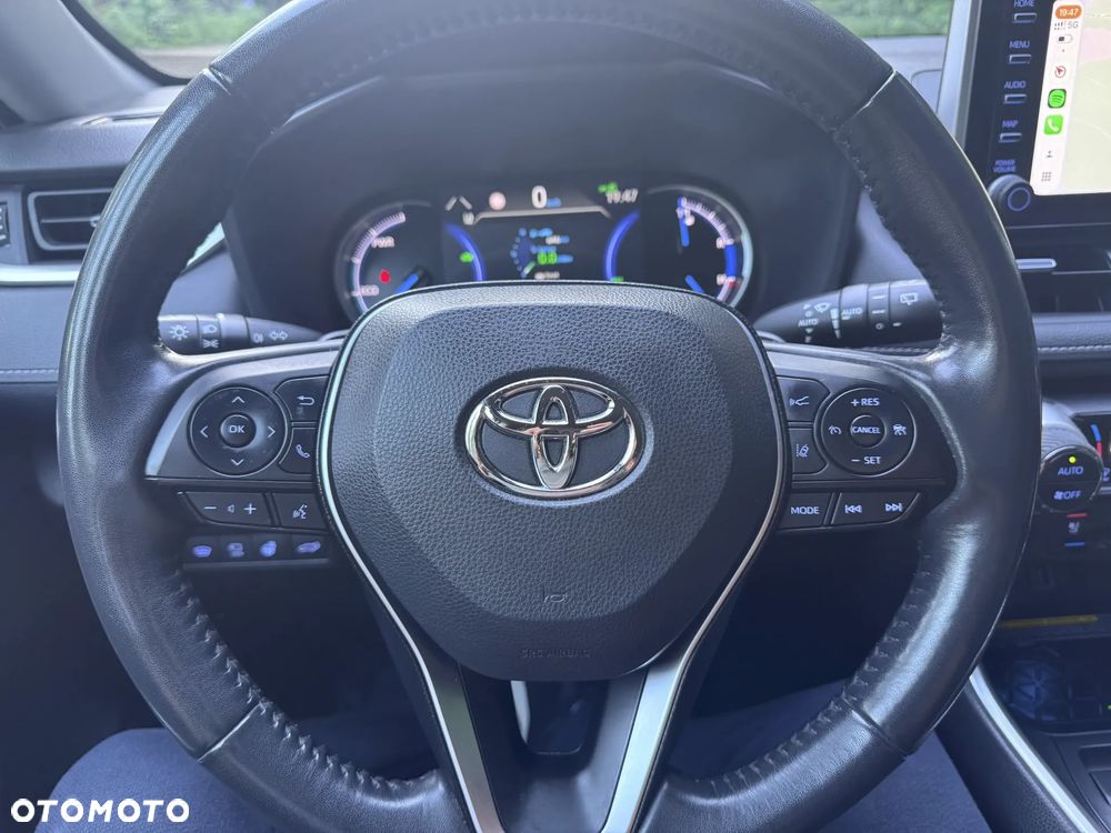 Toyota RAV4 - 16